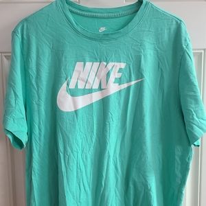 Nike Womens XL Teal  Short Sleeve Tshirt